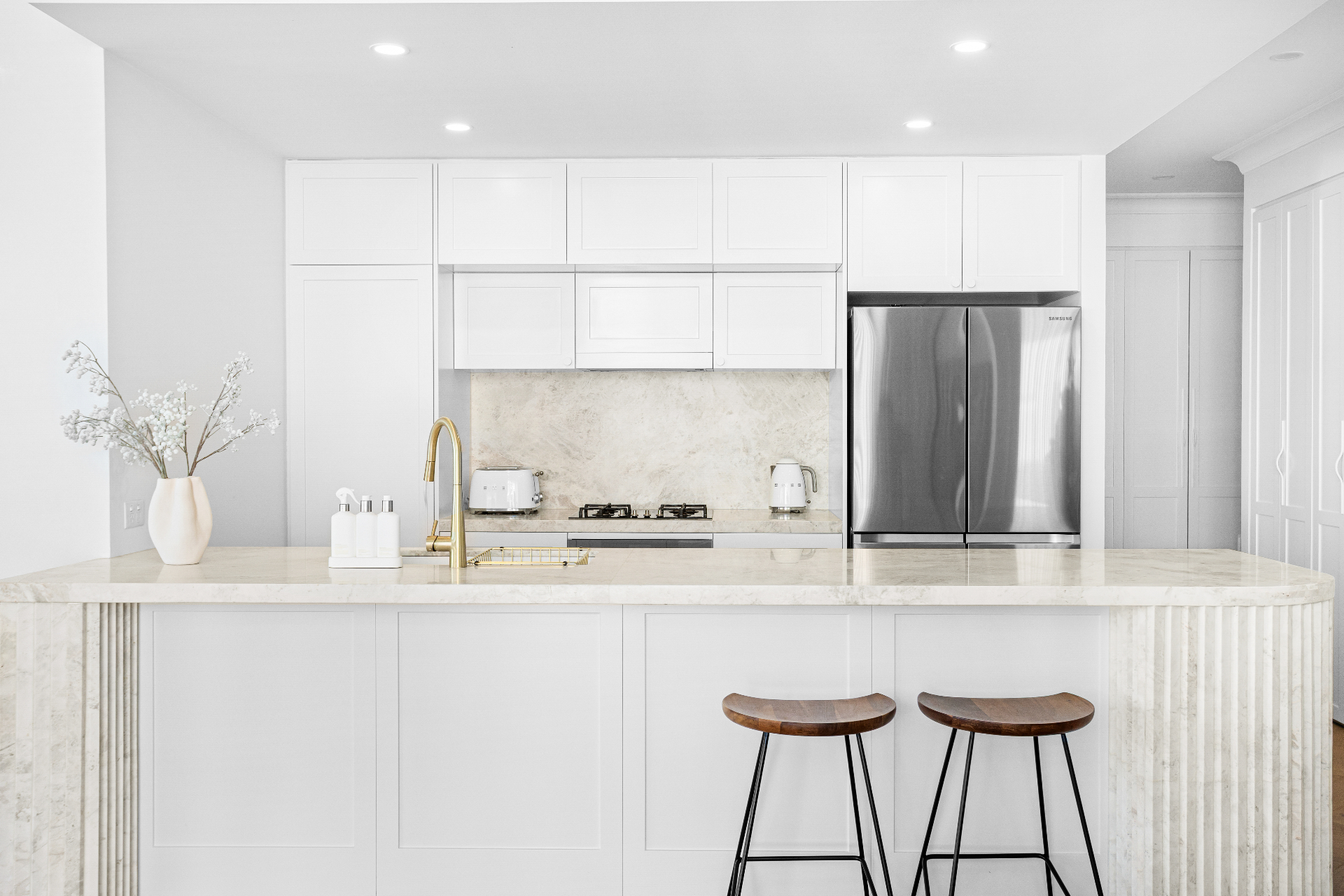 Professional real estate property photography for Sydney home sales by Macourt Media